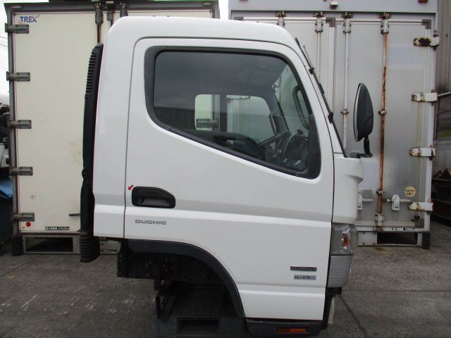 三菱ふそうキャンター キャビンASSY 中古品 |【公式】トラックパーツ館