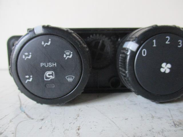 【送料無料】FE51CB 三菱ふそう キャンター 純正 エアコンスイッチ 24V MC140031 エアコンパネル ヒータースイッチ 三菱ふそう キャンター エアコンスイッチ交換 サニーオート 福岡 福岡