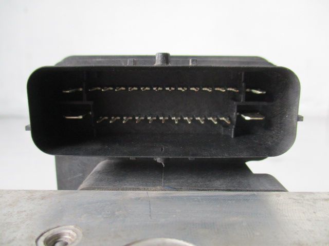 三菱ふそうキャンター ABSアクチュエーター 中古品 |【公式
